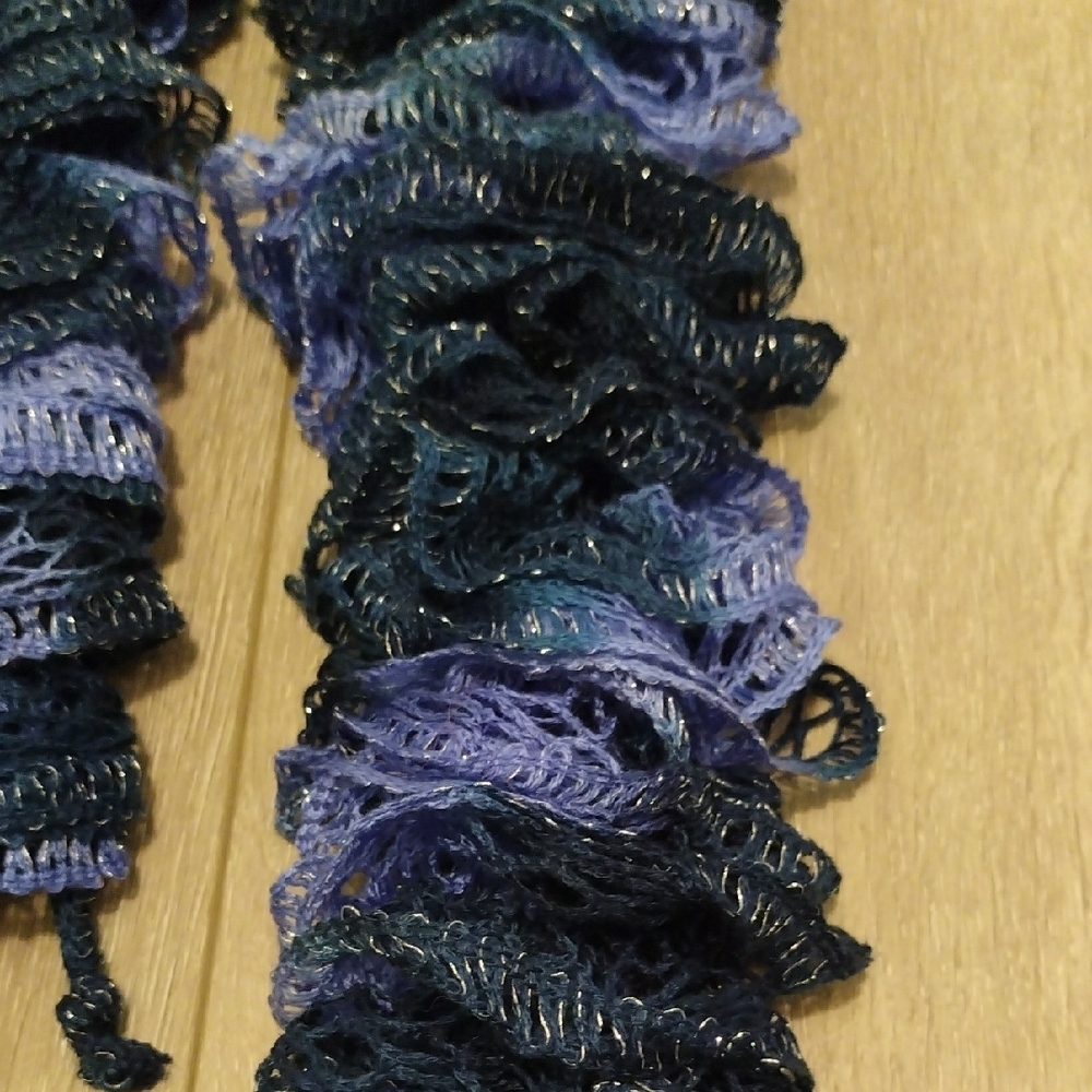 Blue Ruffled Knit Scarf - Picture 4 of 9